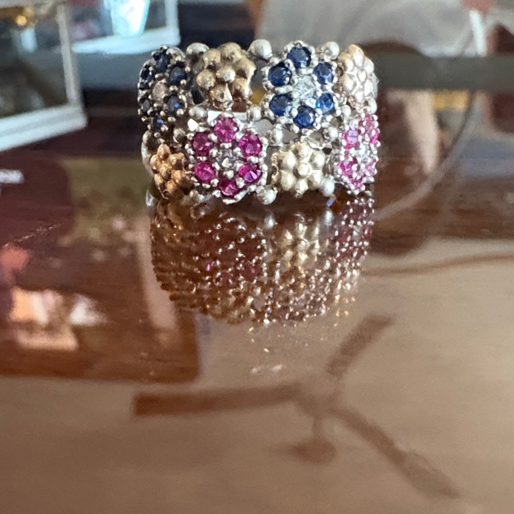Elegant Silver and gold vermeil and Pink Floral Ring with rubies and sapphire